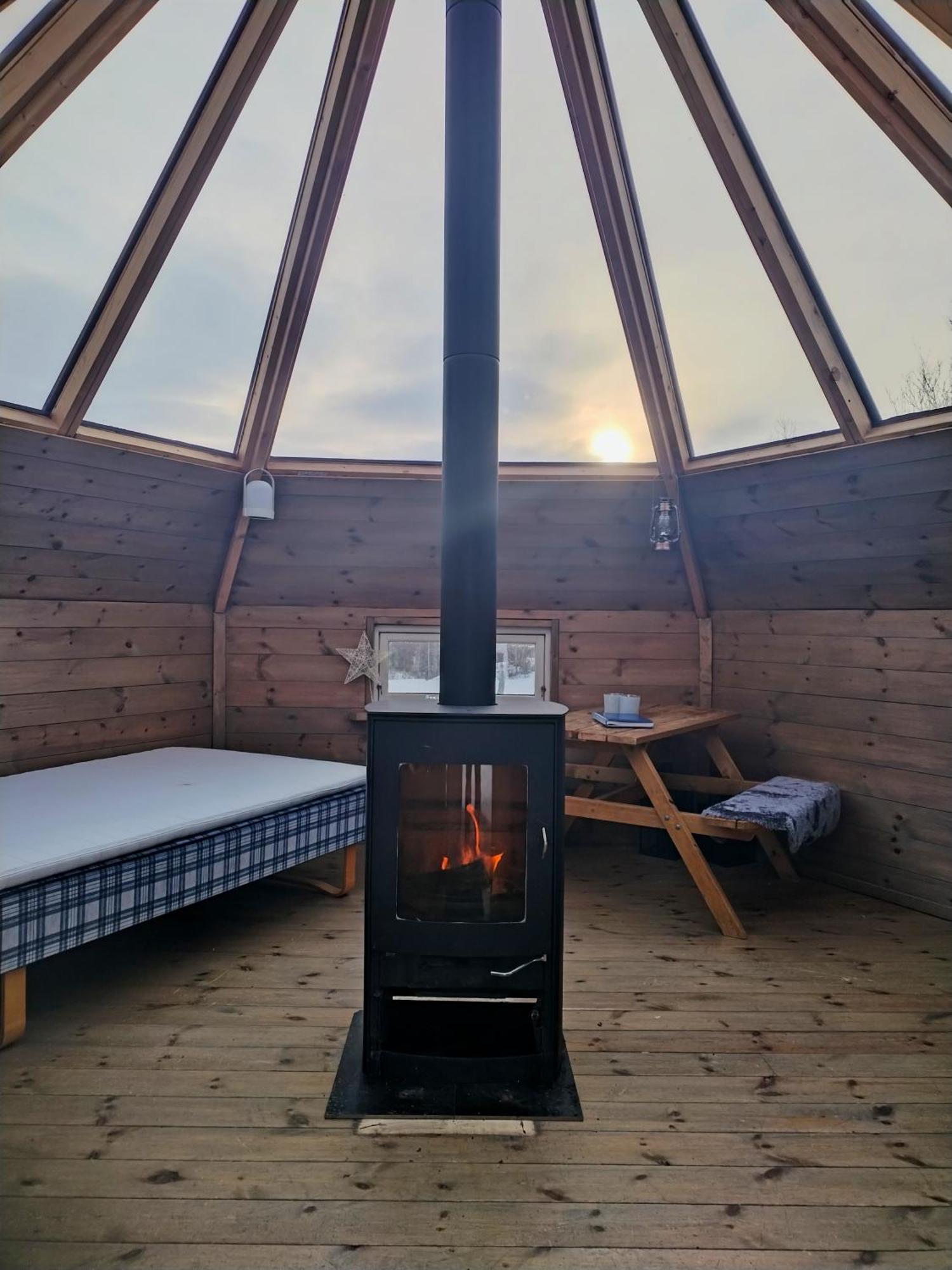 Hessdalen Ufocamp Apartment Vårhus Стая снимка
