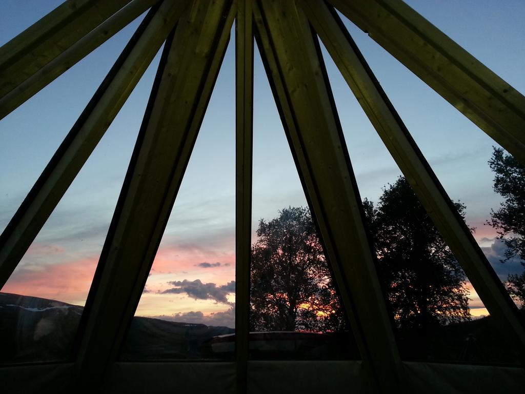 Hessdalen Ufocamp Apartment Vårhus Екстериор снимка